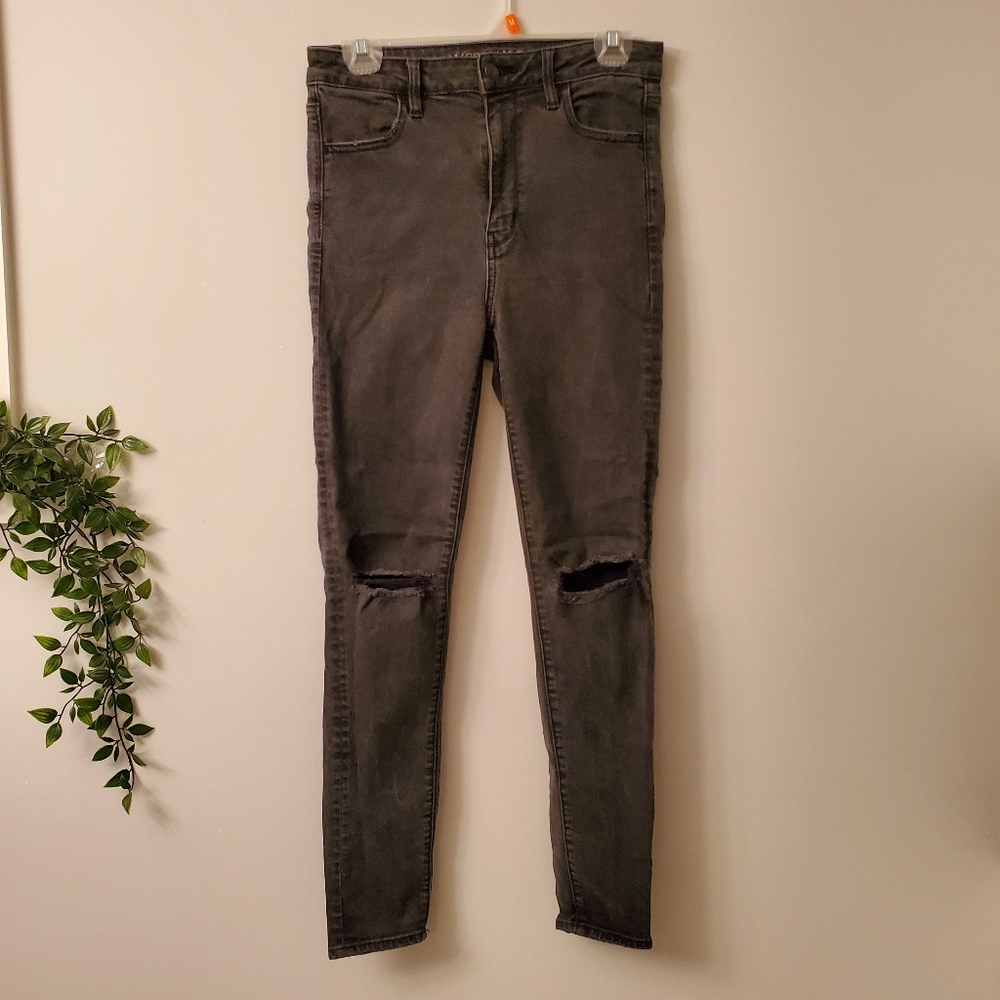 American Eagle High-waisted Jeans